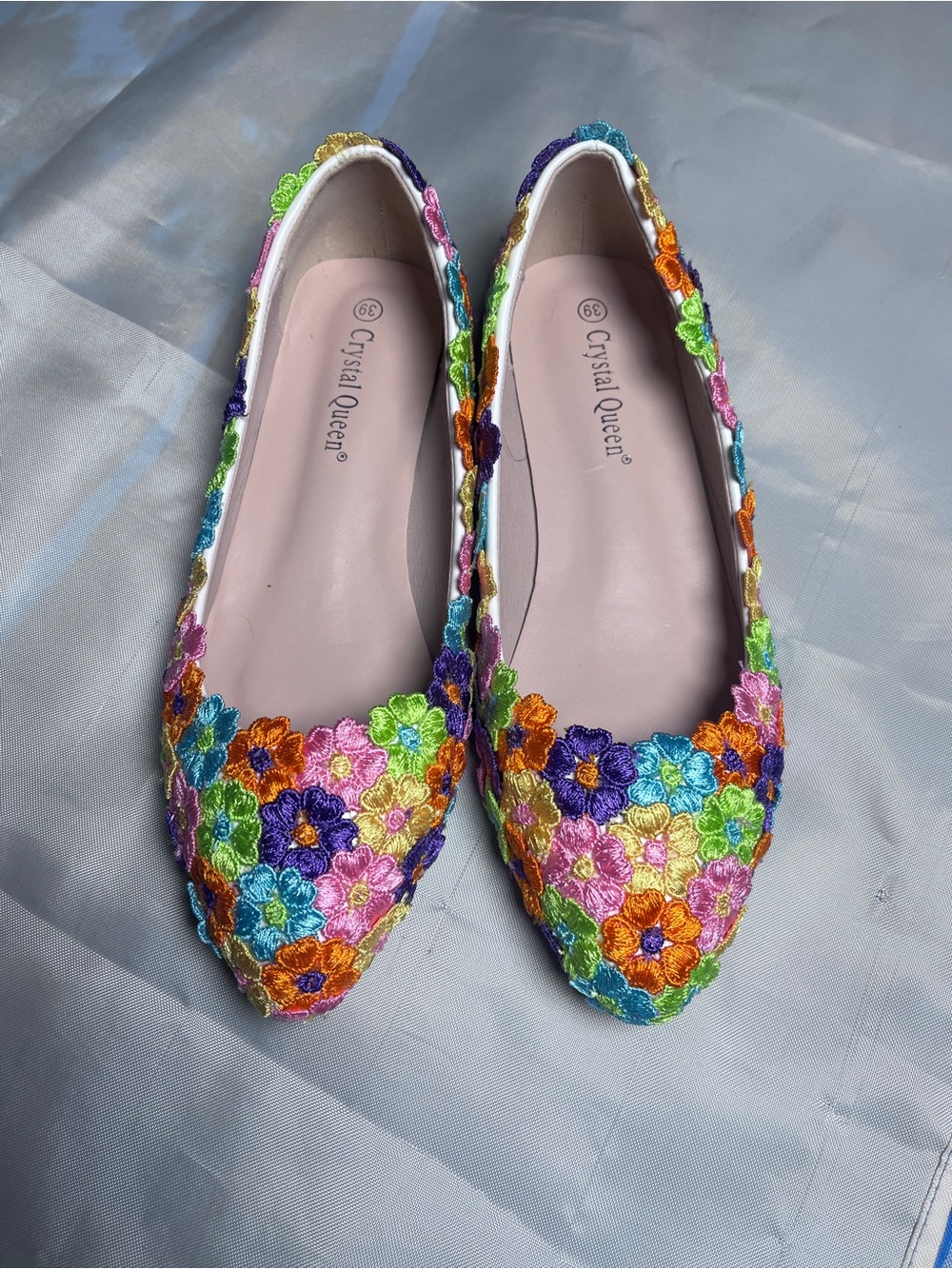Multicolor Floral Embroidered Ballet Flats